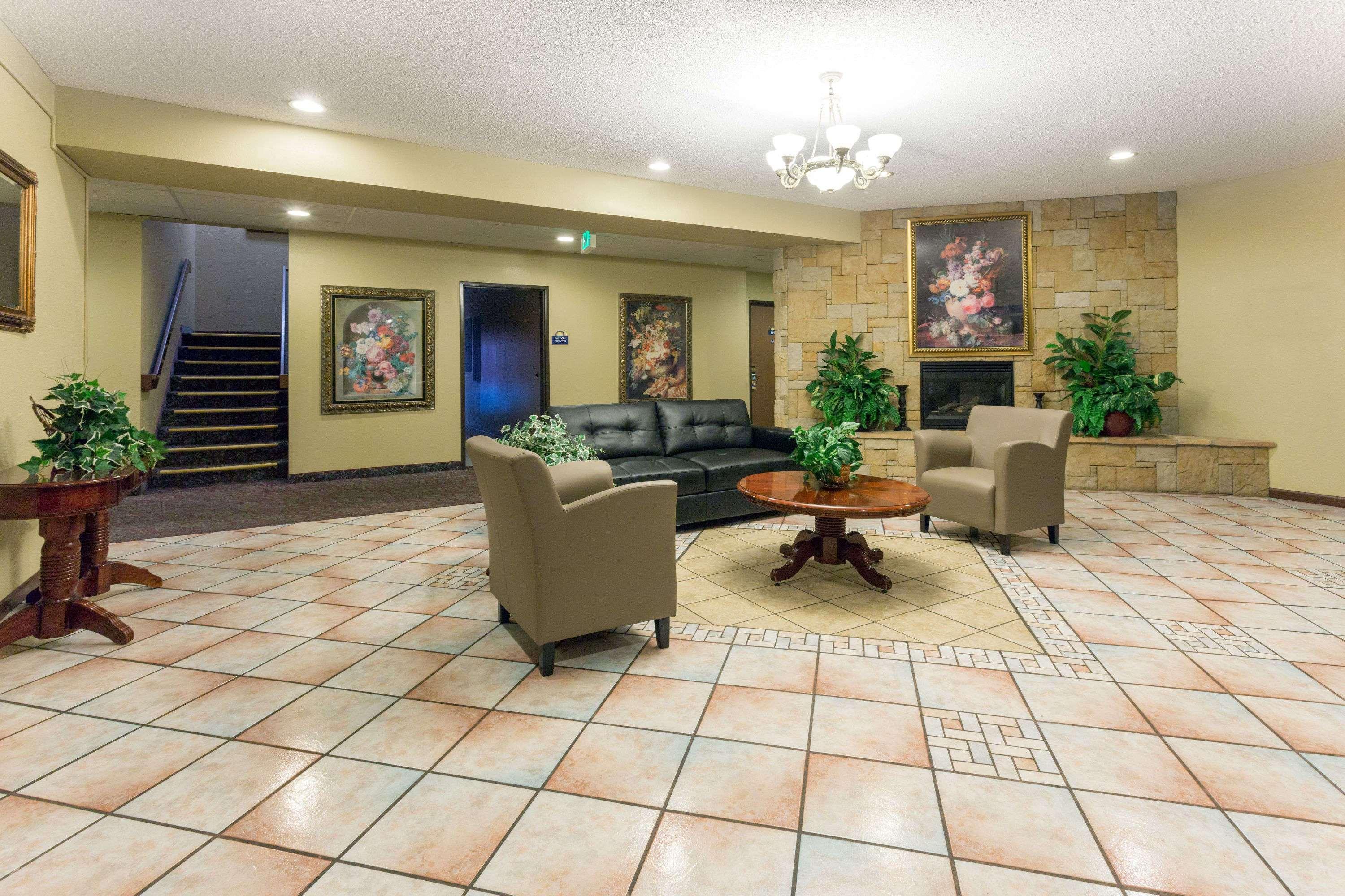 Days Inn By Wyndham Colorado Springs Airport Exteriör bild